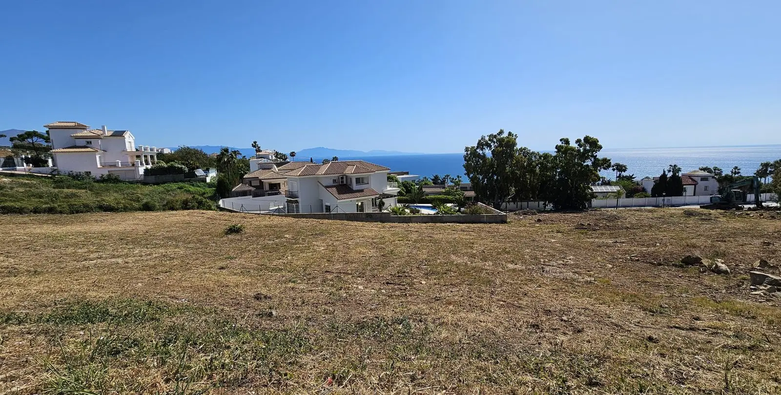 Sale of residential plot in Punta Chullera 14