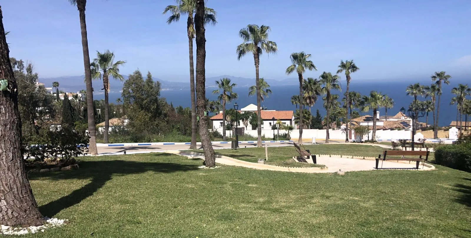 Sale of residential plot in Punta Chullera 16
