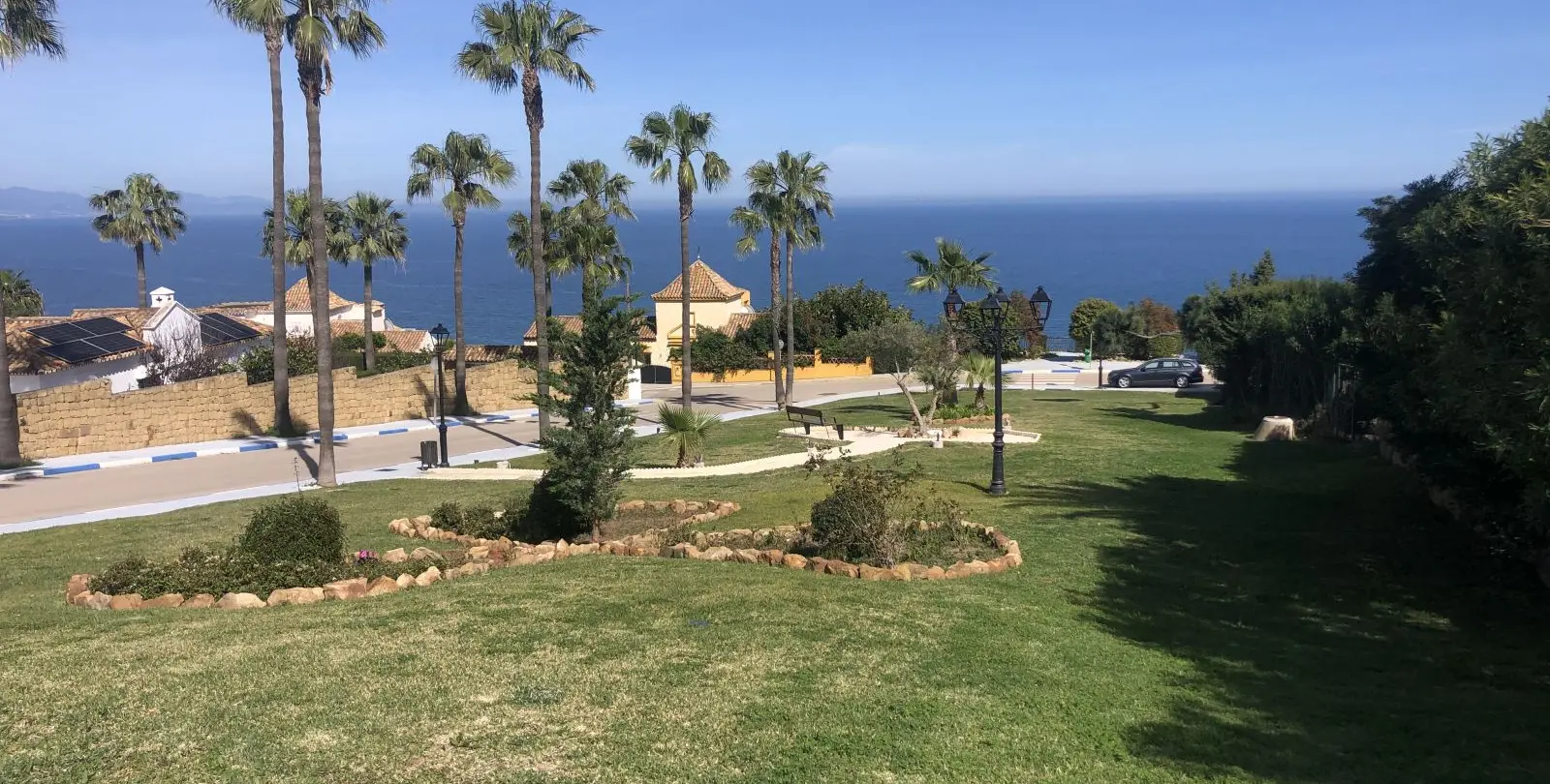 Sale of residential plot in Punta Chullera 17