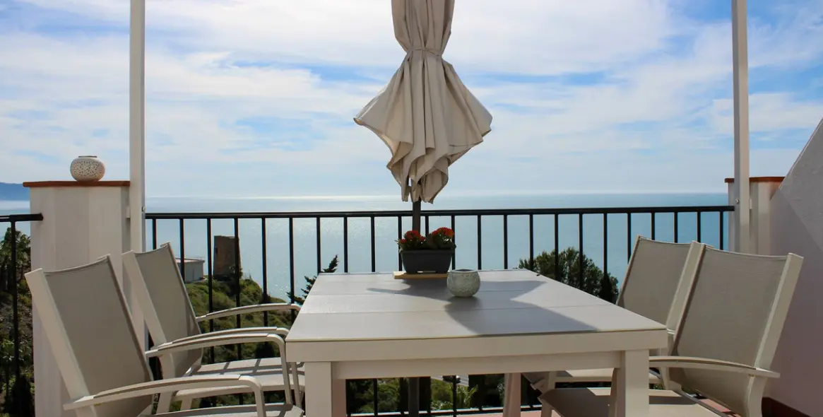 Sale of semi-detached house in Nerja 1