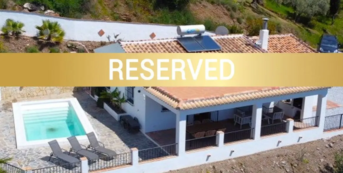 Sale of detached villa in Cómpeta 1