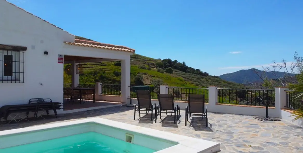 Sale of detached villa in Cómpeta 3