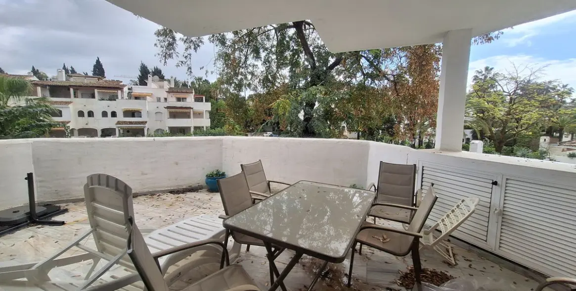 Продажа апартаментов на среднем этаже в Elviria 2