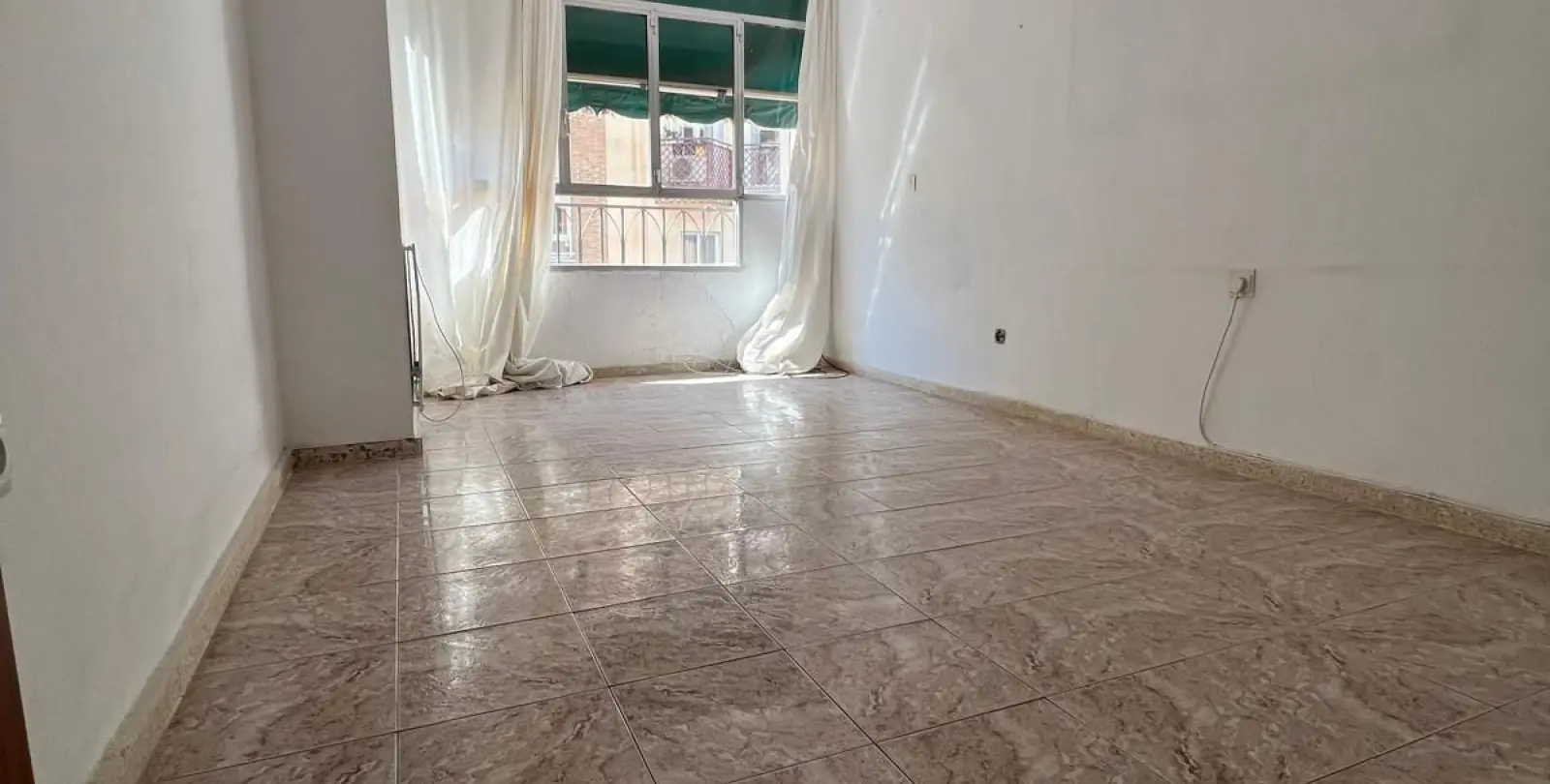 Venta de apartamento en planta media en Málaga Centro 1