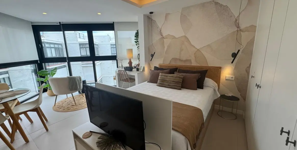 Sale of middle floor apartment in Marbella 2