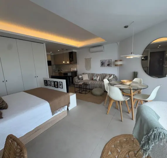 Sale of middle floor apartment in Marbella