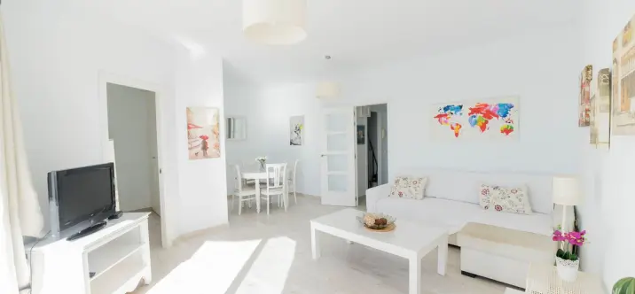 Продажа апартаментов на среднем этаже в Calahonda 4