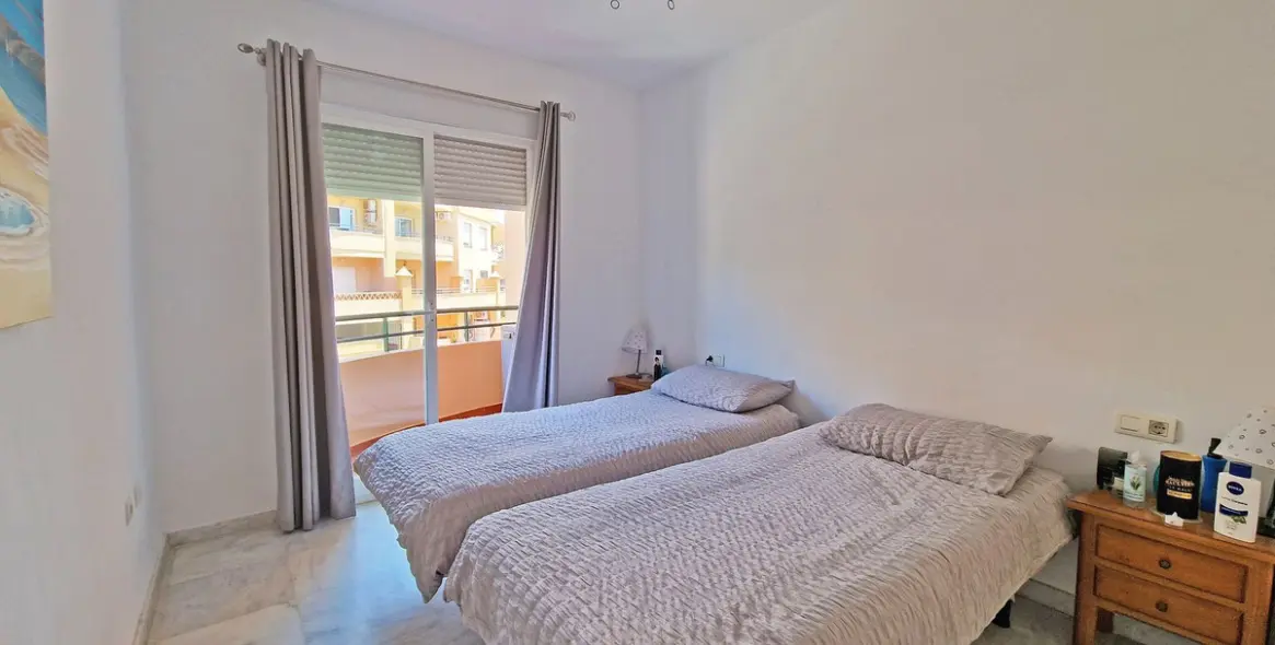 Sale of penthouse in Riviera del Sol 21