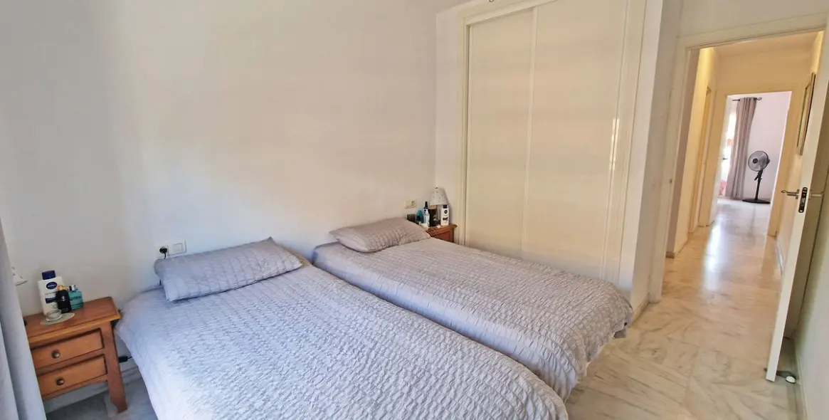 Sale of penthouse in Riviera del Sol 23