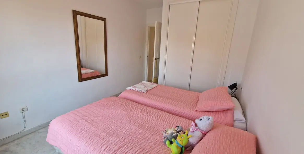 Sale of penthouse in Riviera del Sol 28