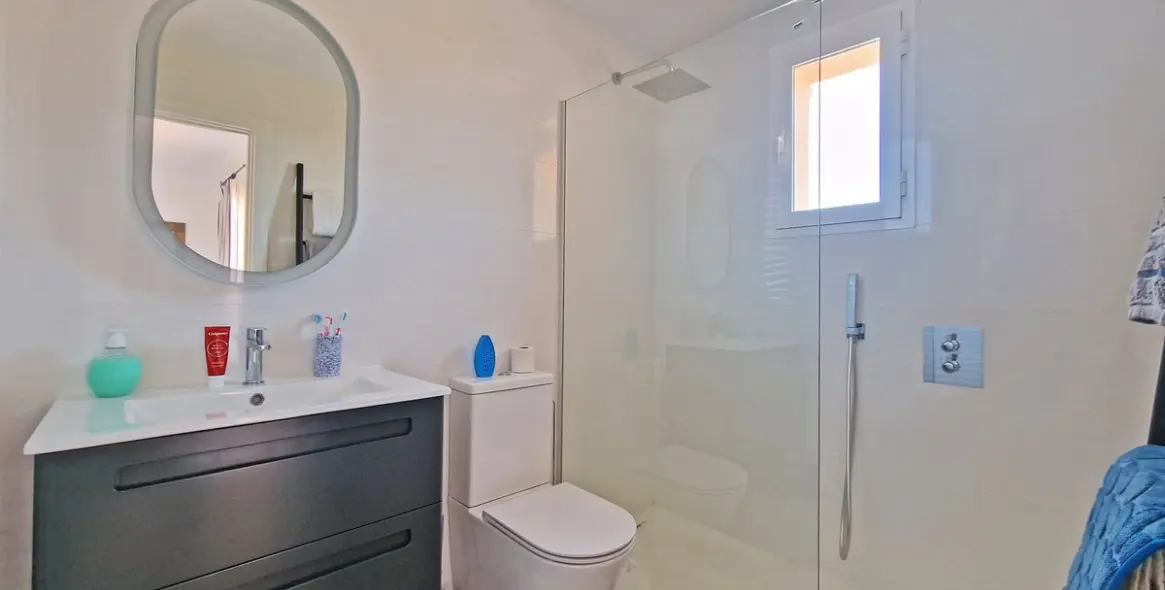 Sale of penthouse in Riviera del Sol 37