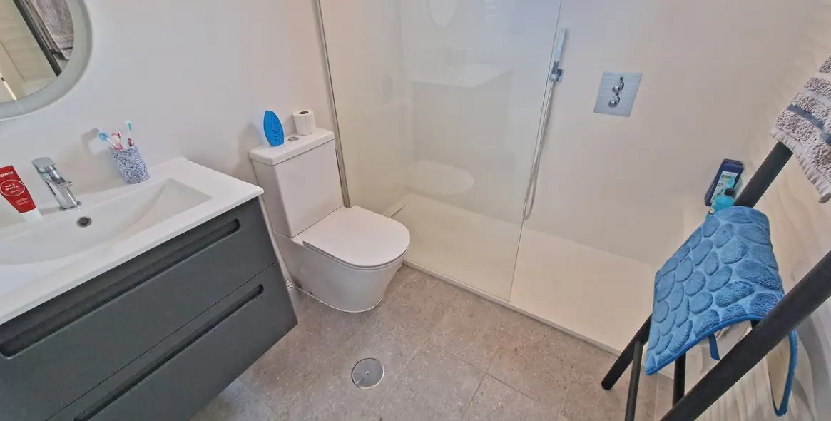 Sale of penthouse in Riviera del Sol 38