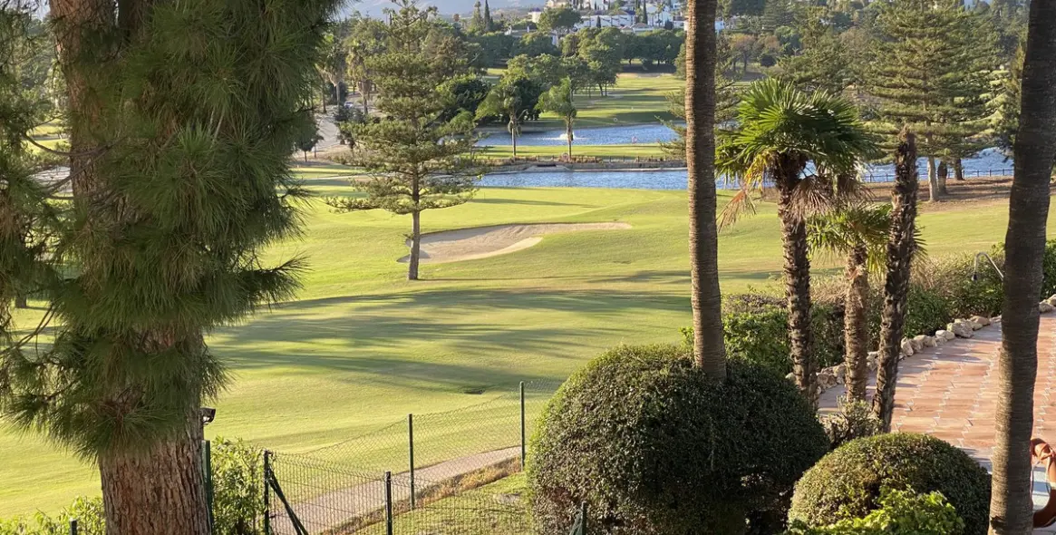 Продажа апартаментов на среднем этаже в Mijas 3