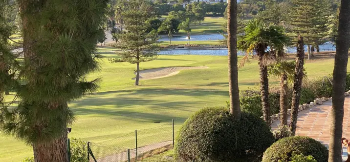 Sale of middle floor apartment in Mijas 2