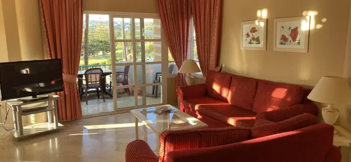 Sale of middle floor apartment in Mijas 3