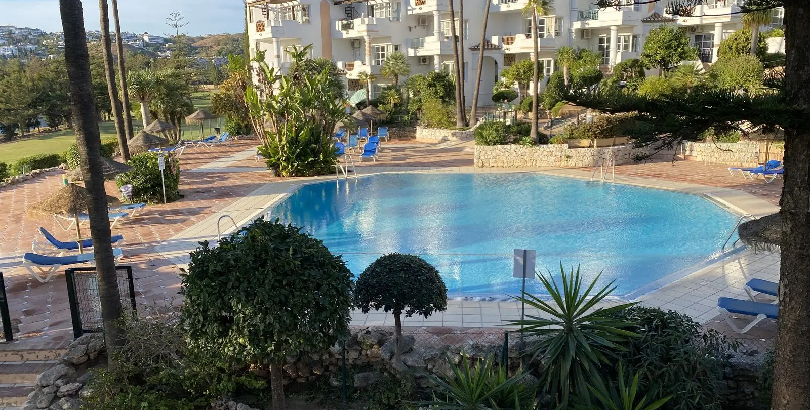 Продажа апартаментов на среднем этаже в Mijas 2