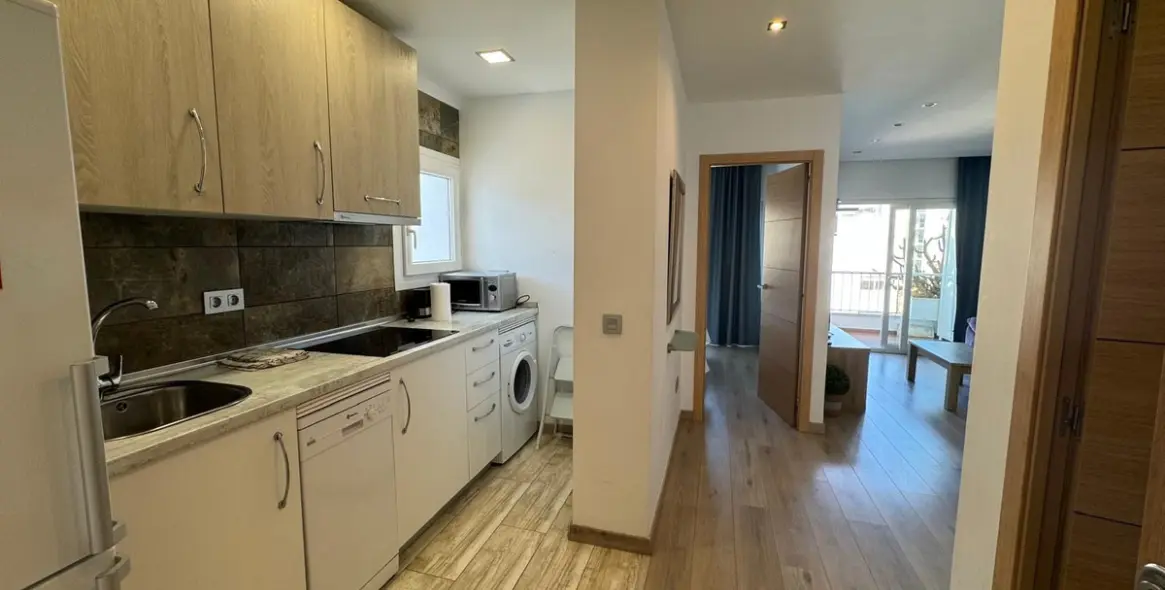 Sale of middle floor apartment in Marbella 10