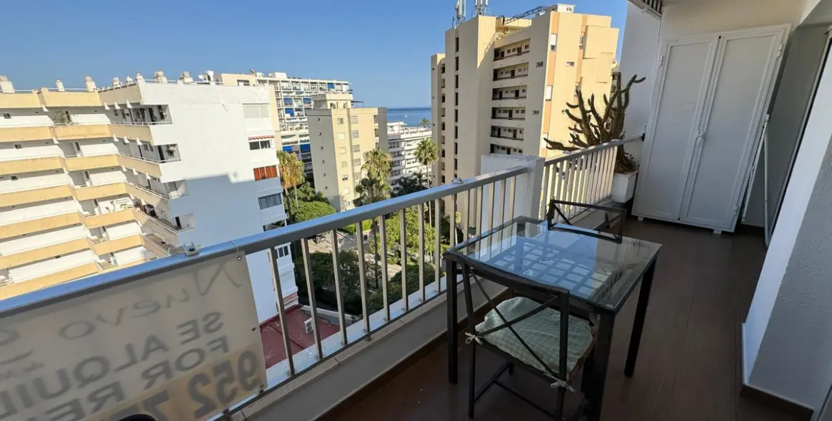 Sale of middle floor apartment in Marbella 18