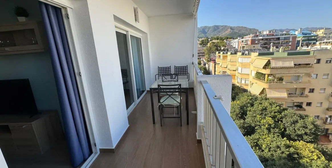 Sale of middle floor apartment in Marbella 19