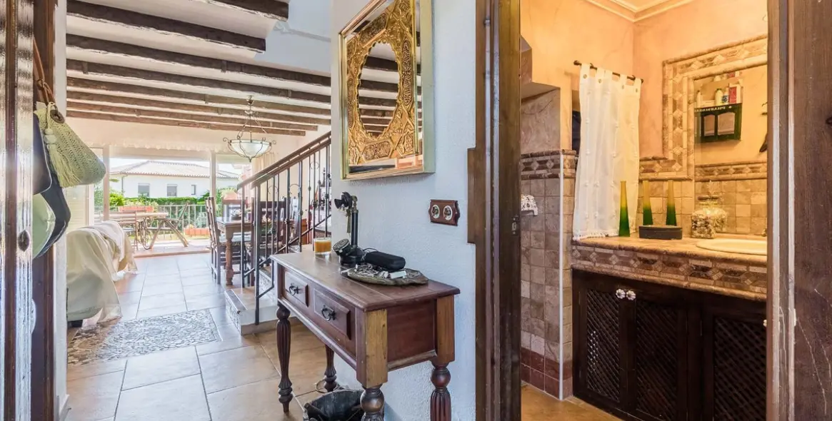 Sale of townhouse in Estepona 5
