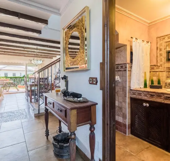 Sale of townhouse in Estepona