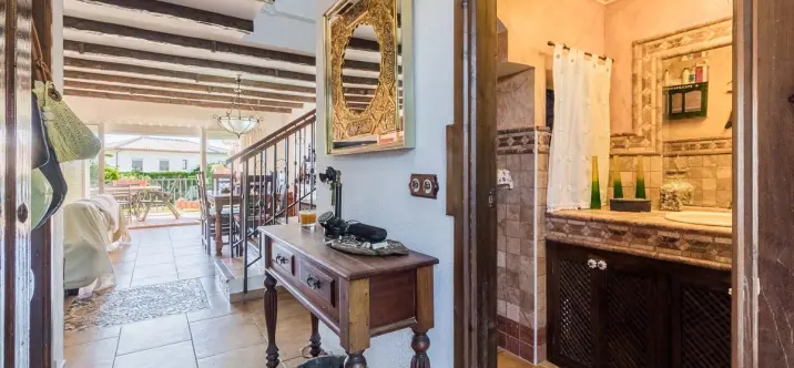 Sale of townhouse in Estepona 4