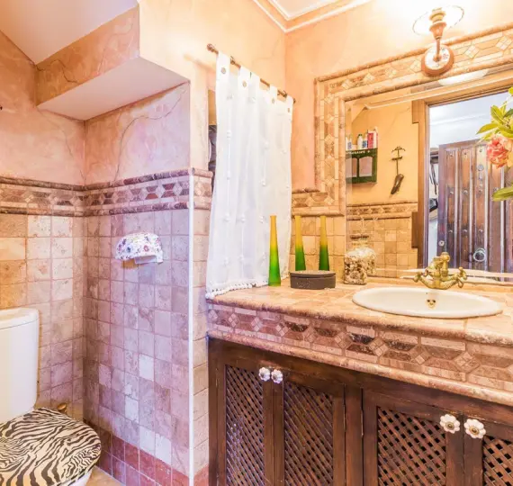 Sale of townhouse in Estepona