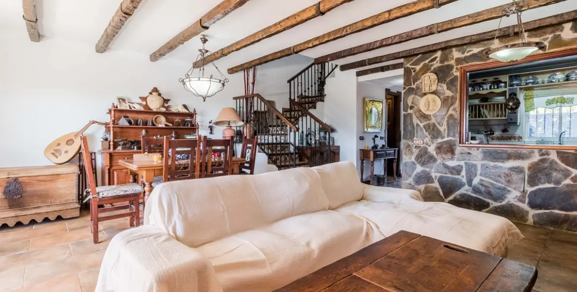 Sale of townhouse in Estepona 10