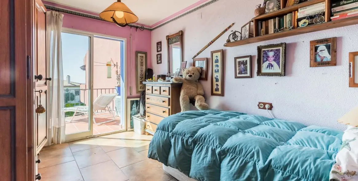 Sale of townhouse in Estepona 18