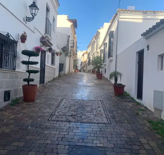 Sale of townhouse in Estepona