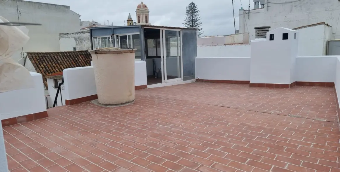 Sale of townhouse in Estepona 2