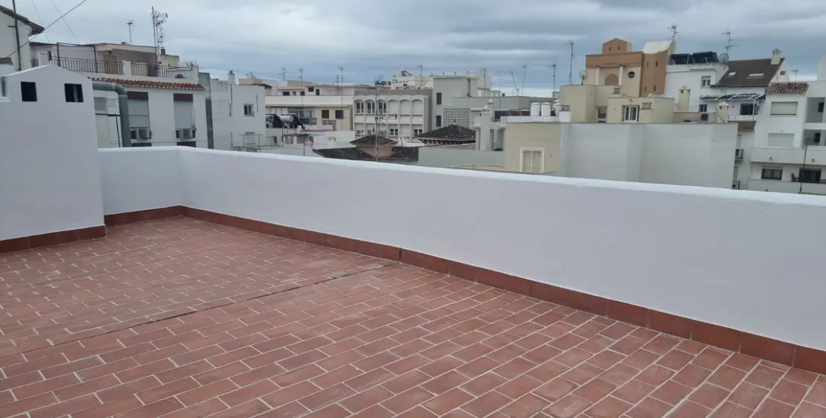 Sale of townhouse in Estepona 16
