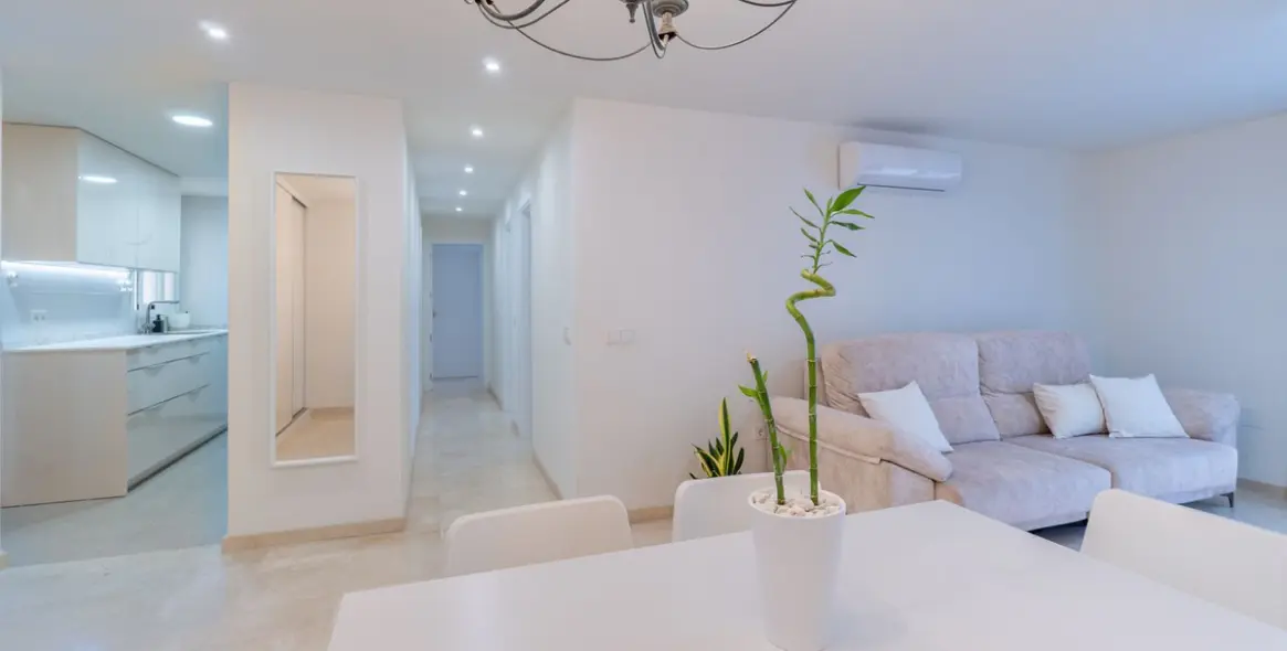 Продажа апартаментов на среднем этаже в Fuengirola 1