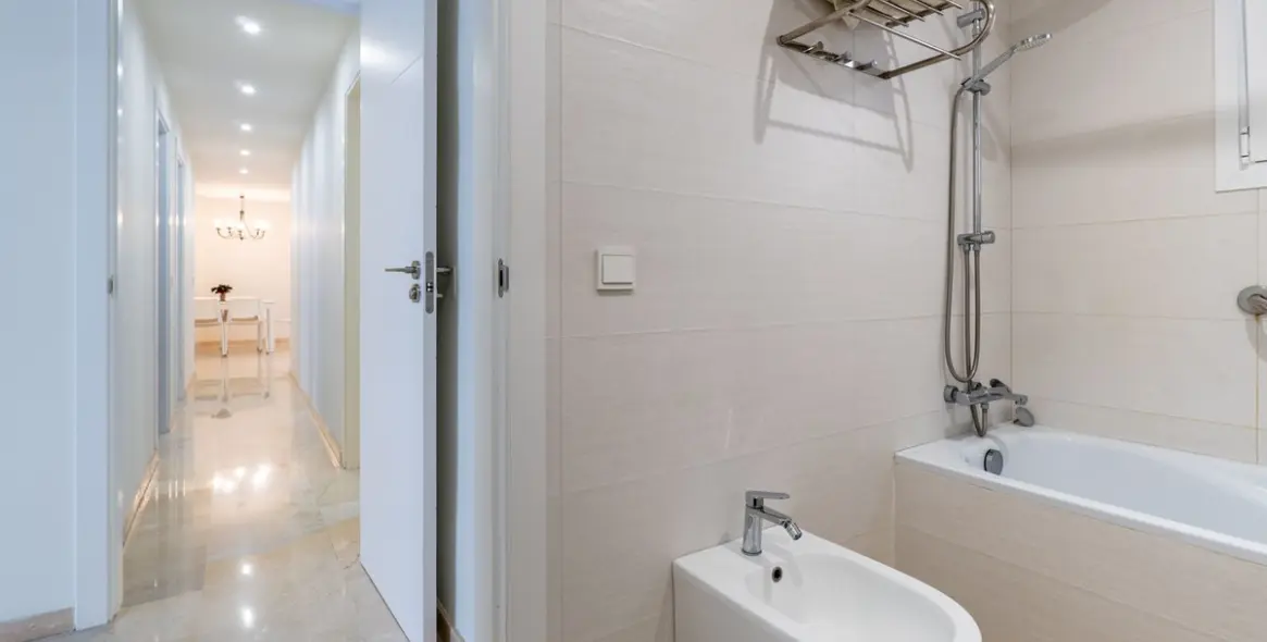 Продажа апартаментов на среднем этаже в Fuengirola 14