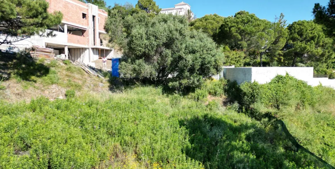 Продажа  жилого участка в Benahavís 9