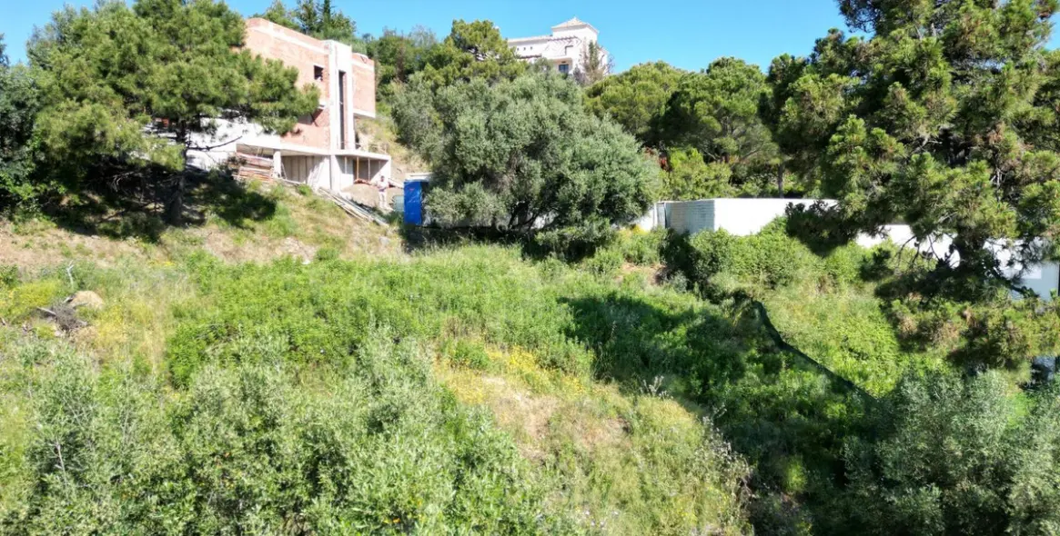 Продажа  жилого участка в Benahavís 10