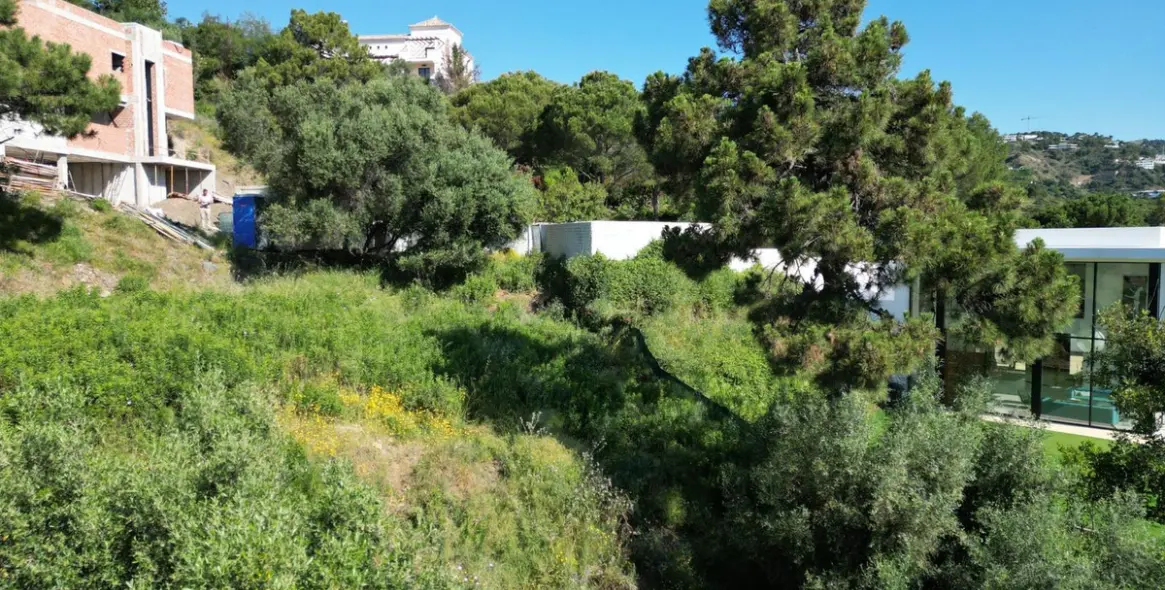 Продажа  жилого участка в Benahavís 11