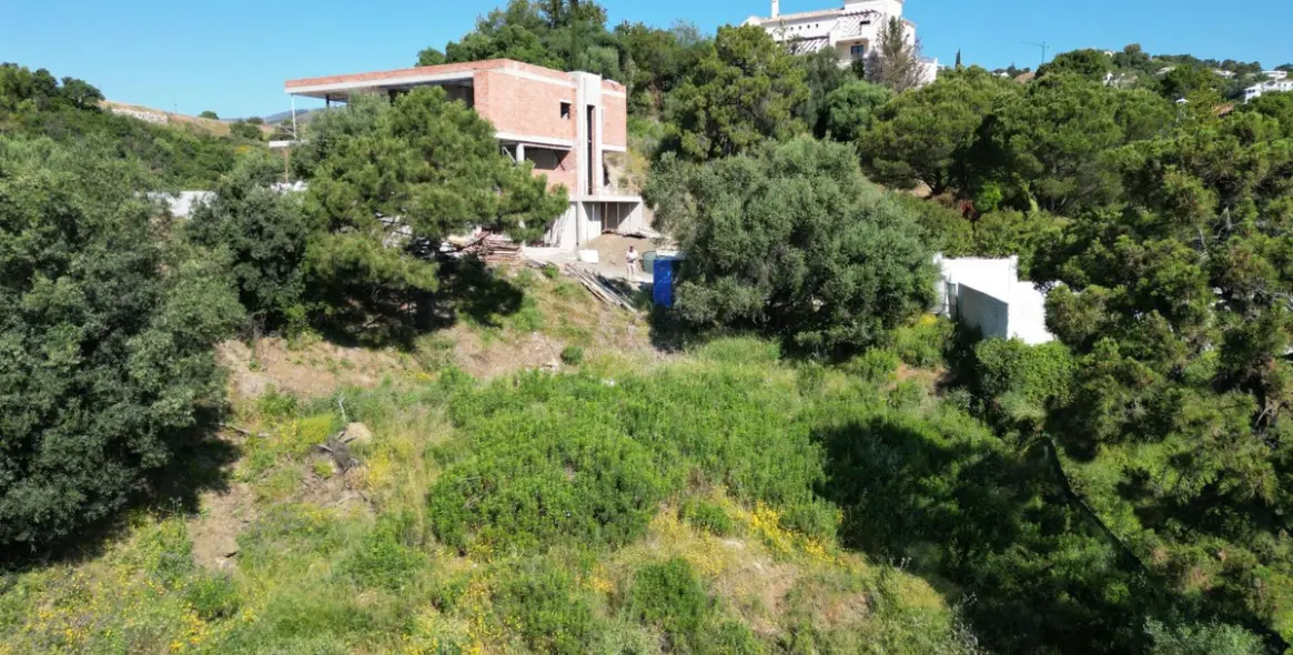 Продажа  жилого участка в Benahavís 13