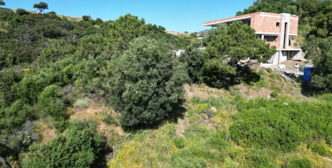 Продажа  жилого участка в Benahavís 14