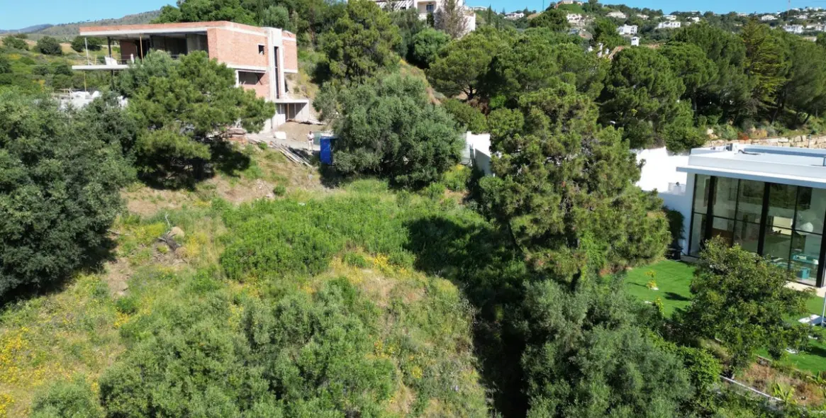 Продажа  жилого участка в Benahavís 16