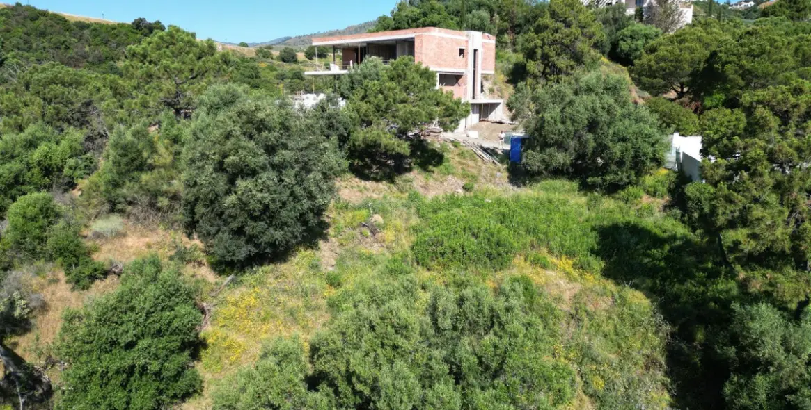 Продажа  жилого участка в Benahavís 17