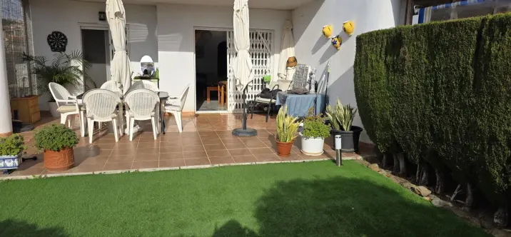 Sale of ground floor apartment in El Faro 1