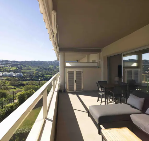 Sale of middle floor apartment in La Cala Golf