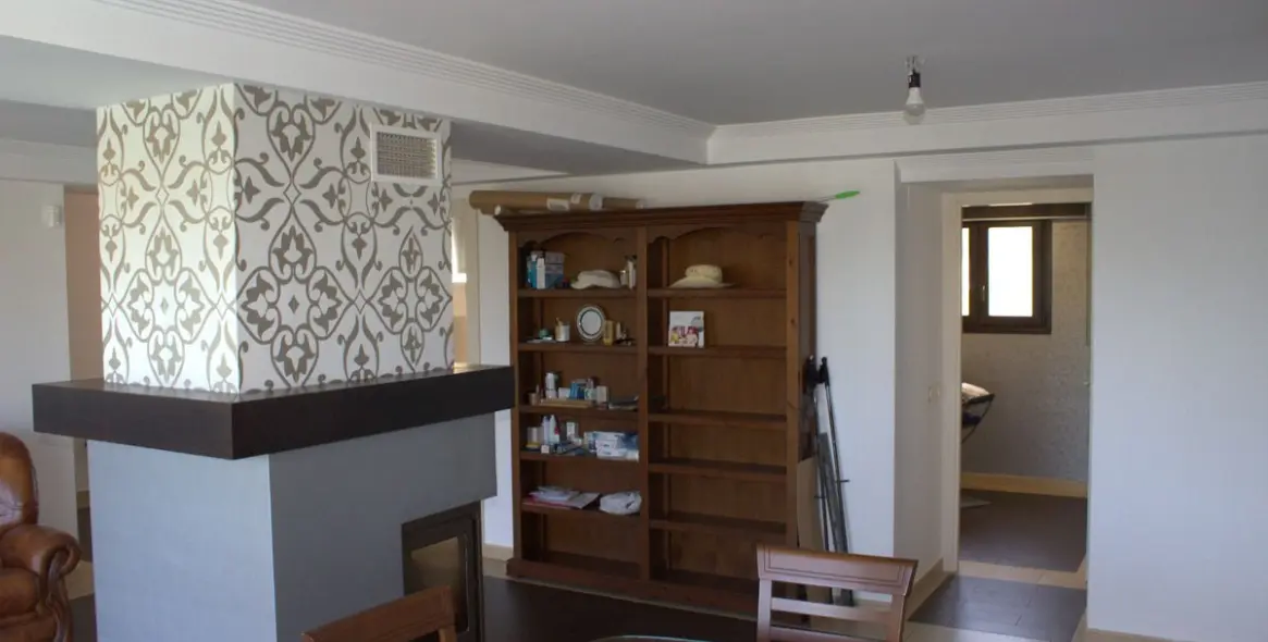 Sale of penthouse duplex in Estepona 11