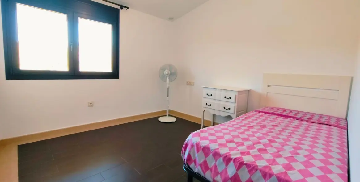 Продажа двухуровневого пентхауса в Estepona 28