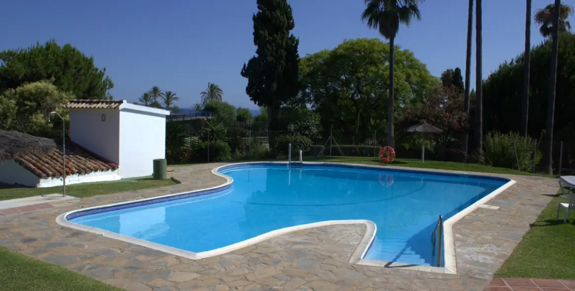 Продажа двухуровневого пентхауса в Estepona 29