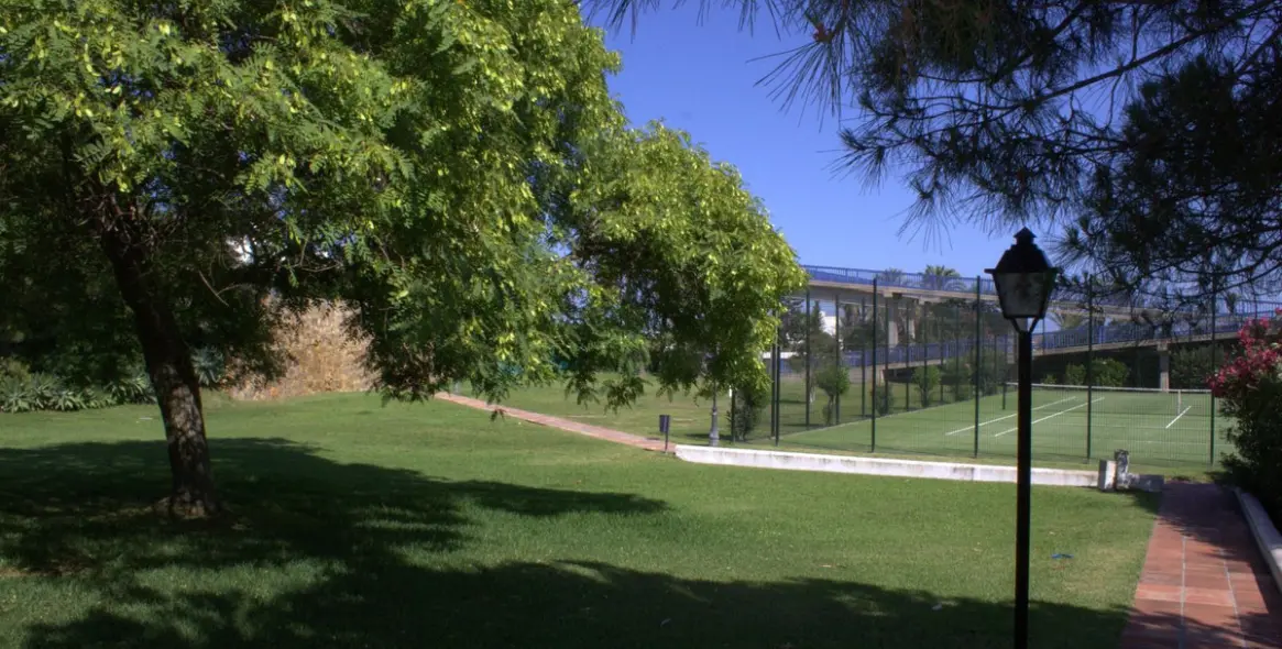 Продажа двухуровневого пентхауса в Estepona 32