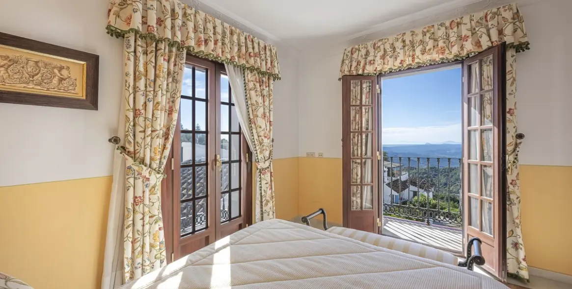Venta de adosado en Gaucín 15