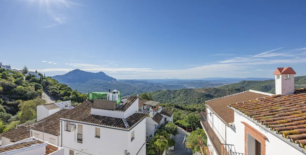 Venta de adosado en Gaucín 33