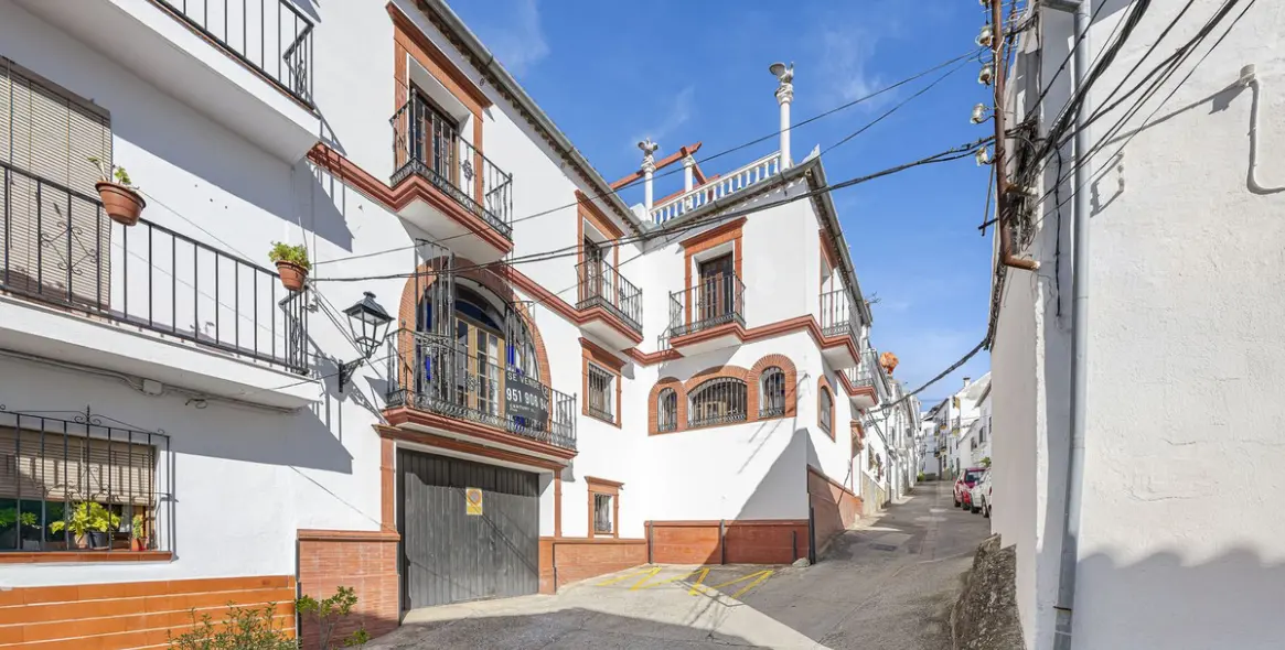 Venta de adosado en Gaucín 40